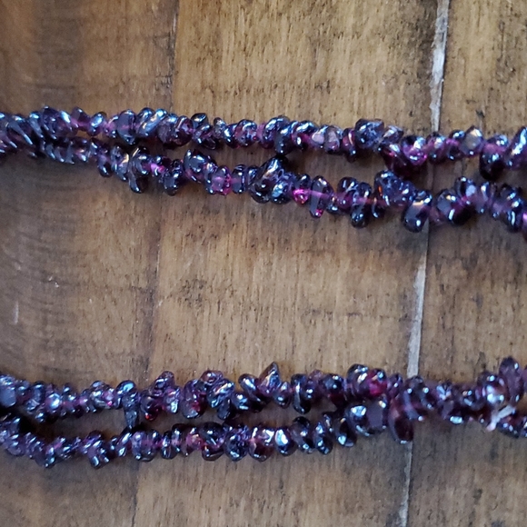 GB Collection amethyst necklace with Mother of Pearl pendant. - Picture 7 of 7